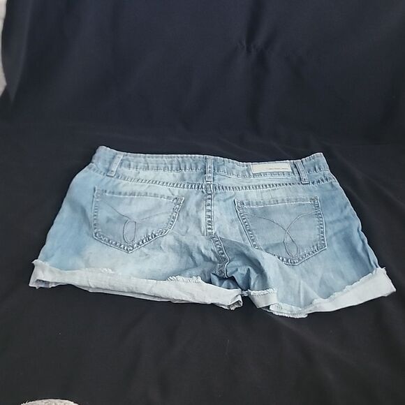 CALVIN KLEIN JEANS Raw Hem Denim 5 Pocket Shorts - Picture 6 of 12